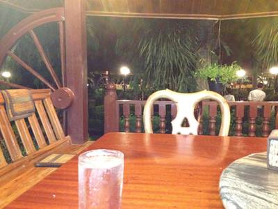 ร้านอาหาร บ้านสวนเศวตกมล