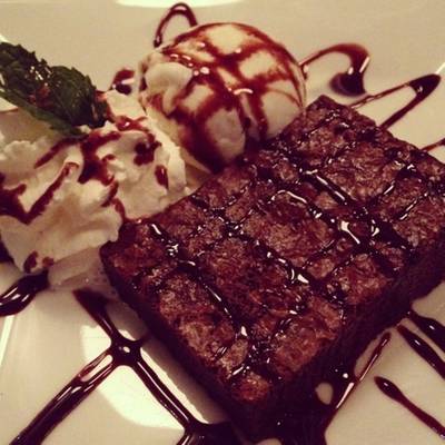 ร้านอาหาร Greyhound Café - J Avenue