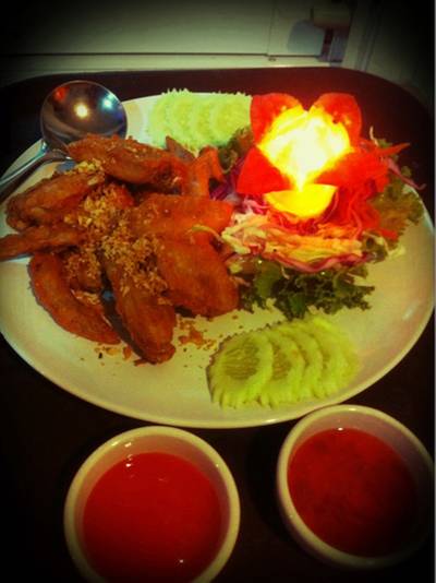 โรแมนติกจัง ที่ ร้านอาหาร ร้านปาร์ตี้ยำซ่า