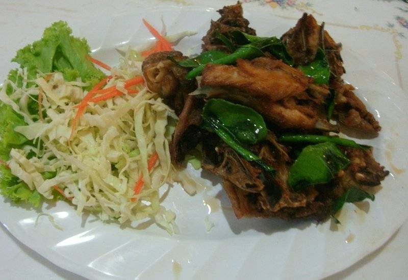 ไก่นาทอดเกลือ ที่ ร้านอาหาร Pai Restaurant ปาย เรสเตอรองท์ 