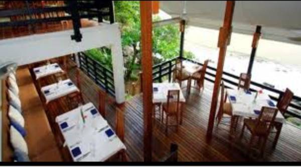 บรรยากาศภายในร้าน ที่ ร้านอาหาร Rockfish