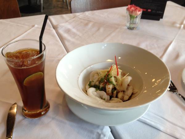 ร้านอาหาร Greyhound Cafe Avenue รัชโยธิน