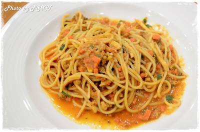 ร้านอาหาร The Village Garden Restaurant ร้านอาหาร The Village Garden Restaurant