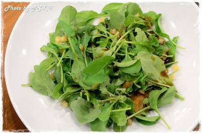 ร้านอาหาร The Village Garden Restaurant ร้านอาหาร The Village Garden Restaurant