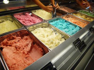 cold stone creamery เซ็นทรัลปิ่นเกล้า ที่ ร้านอาหาร Cold Stone Creamery เซ็นทรัลปิ่นเกล้า