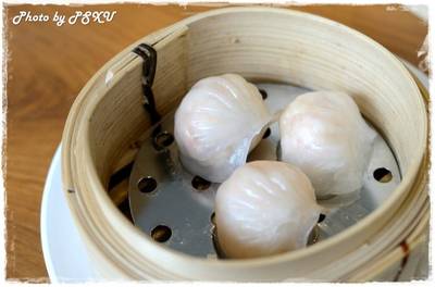 ร้านอาหาร The Village Garden Restaurant ร้านอาหาร The Village Garden Restaurant