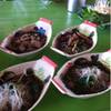 ก๋วยเตี๋ยวเนื้อหมก น้ำตก แซบเว่อร์ ที่ ร้านอาหาร ก๋วยเตี๋ยวเรือตากะยาย