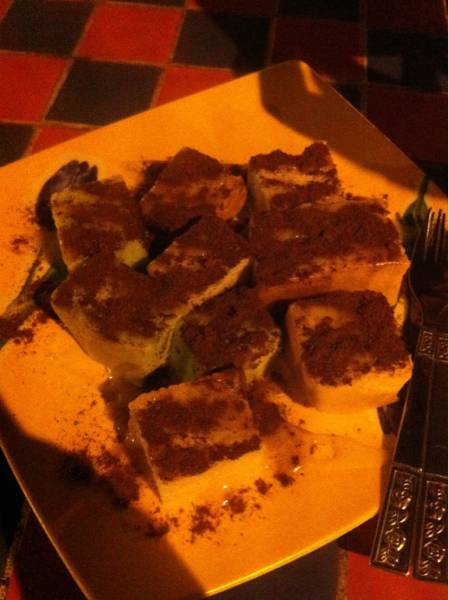 ขนมปังปิ้งคลุกฝุ่นโอวัลติน ที่ ร้านอาหาร สถานีนมสด