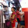 สาวเสริฟ หมวยแท้ ที่ ร้านอาหาร Peking Restuarant