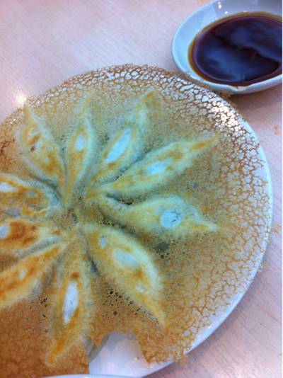 เกี๊ยวจีน  ที่ ร้านอาหาร Peking Restuarant