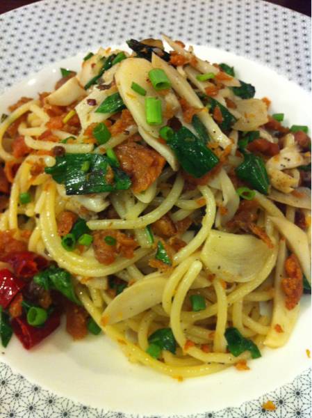 สปาเก็ตตี้ 
 ที่ ร้านอาหาร On the table tokyo café Central World