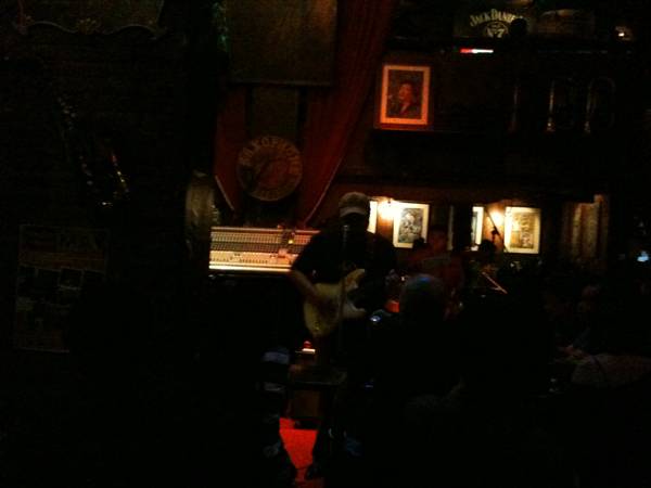 ร้านอาหาร Saxophone Pub & Restaurant