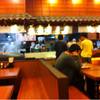 หน้าร้านลวกอุด้งโชว์กัน เห็นครัวด้านหน้าเลย ที่ ร้านอาหาร Marugame Seimen (มารุกาเมะ เซเมง) Big C ราชดำริ