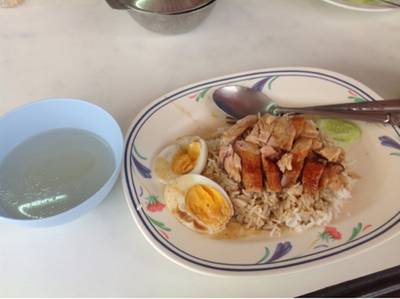 ร้านอาหาร ข้าวไก่อบ เอแบคหัวหมาก