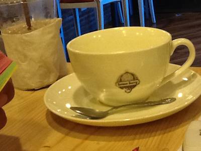 ร้านอาหาร Brown Berry Cafe and Bar