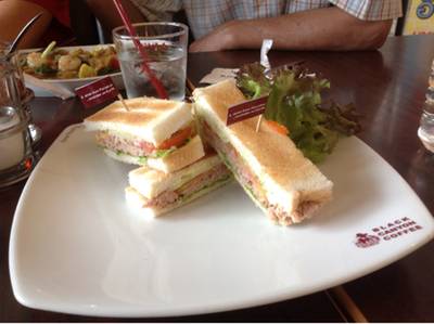 ร้านอาหาร Black Canyon
