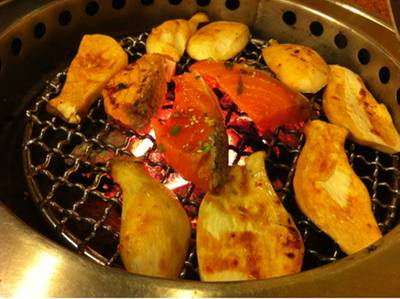 โตไก ยาคินิคุ ธนิยะพลาซ่า ที่ ร้านอาหาร โตไก ยาคินิคุ ธนิยะพลาซ่า