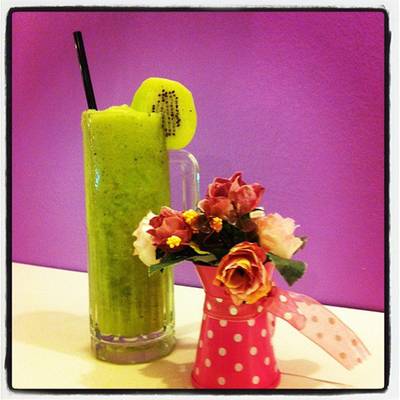 กีวีสมูทตี้ ที่ ร้านอาหาร Ozio By Maprang