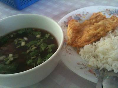 ร้านอาหาร เนื้อตุ๋น ไม่มีชื่อ