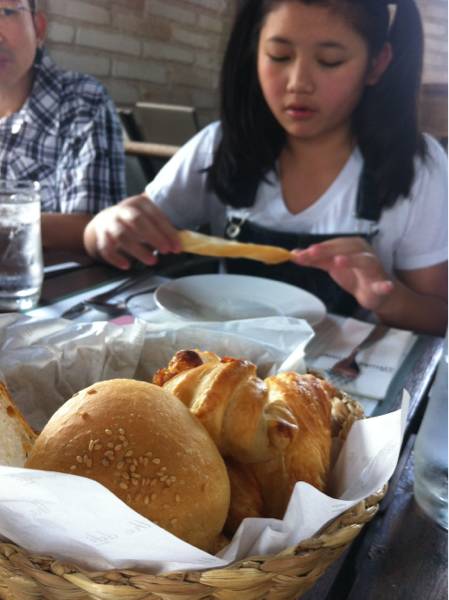 ร้านอาหาร The Smoke House