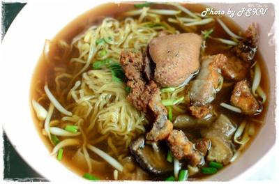 ร้านอาหาร ปฐมโอชา ก๋วยเตี๋ยวเป็ดตุ๋น ถนนกาญจนาภิเษก