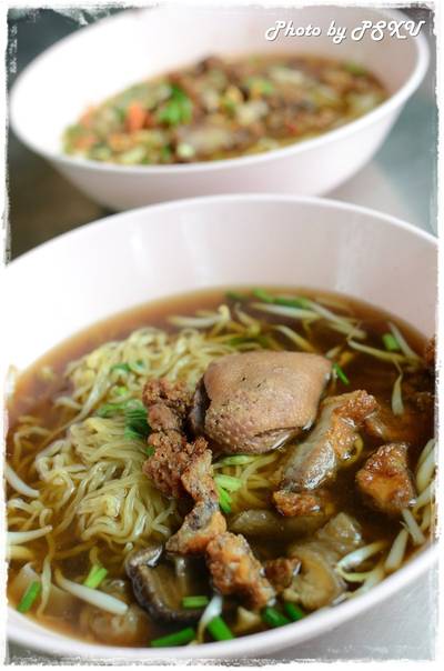 ร้านอาหาร ปฐมโอชา ก๋วยเตี๋ยวเป็ดตุ๋น ถนนกาญจนาภิเษก