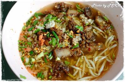ร้านอาหาร ปฐมโอชา ก๋วยเตี๋ยวเป็ดตุ๋น ถนนกาญจนาภิเษก