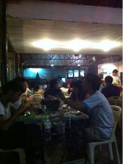 คนเยอะจริงๆ ที่ ร้านอาหาร อาเหล็ง เนื้อย่างเกาหลี