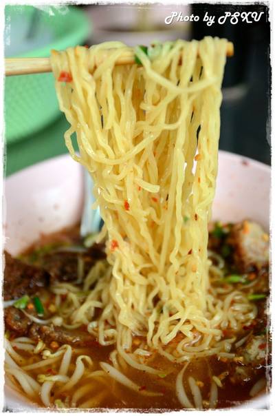 ร้านอาหาร ปฐมโอชา ก๋วยเตี๋ยวเป็ดตุ๋น ถนนกาญจนาภิเษก