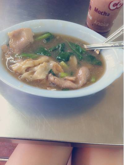 ร้านอาหาร ราดหน้าสูตร 40 ปี
