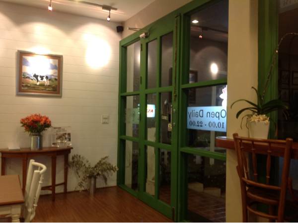ร้านอาหาร Smile Milk Smile For Miles