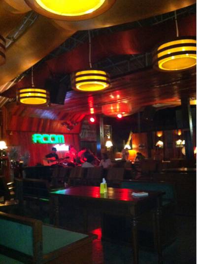 ร้านอาหาร ROOM absolute chill bar