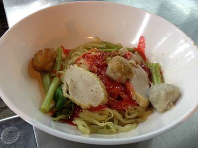 เบิ้ลบะหมี่โฟอีกชาม ที่ ร้านอาหาร เล็กต้มยำ เจริญนคร