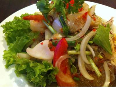 ยำวุ้นเส้น ที่ ร้านอาหาร R&B Karaoke นราธิวาสราชนครินทร์ ยำวุ้นเส้น ที่ ร้านอาหาร R&B Karaoke นราธิวาสราชนครินทร์