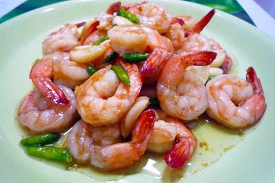 กุ้งผัดพริกขี้หนูสด ที่ ร้านอาหาร INfiNITy Bar& ResTauRanT Phrae