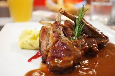 Peppery Barrel Bistro&Wine bar ที่ ร้านอาหาร Peppery Barrel Bistro & Wine bar