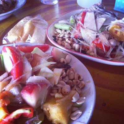 ส้มตำผลไม้รวม+ตำไทยไข่เค็มหมูยอ 
รสชาติไทยแท้ หอมหวานนุ่มนวล ที่ ร้านอาหาร ส้มตำเจ้แอ๋ว... (อร่อยสุดๆใน3โลก)