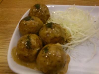 ทาโกะยากิ อร่อยๆ ที่ ร้านอาหาร ฮะจิบัง ราเมง