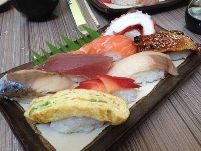 Kotsuko Set A (340.-) ที่ ร้านอาหาร Sakana Sushi & Sashimi