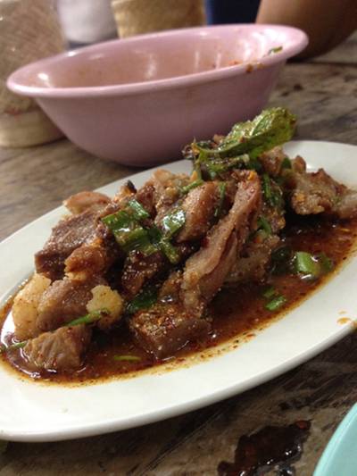 ร้านอาหาร ตำปากแตก