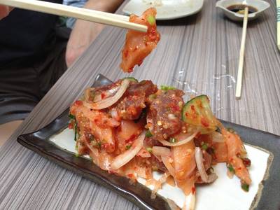 Spicy Salmon/Tuna (220.-) ที่ ร้านอาหาร Sakana Sushi & Sashimi