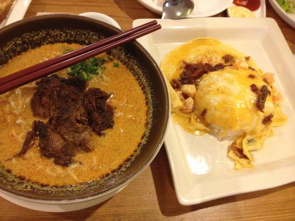 บ้านหญิง @ สยามสแควร์ ที่ ร้านอาหาร บ้านหญิง สยามสแควร์