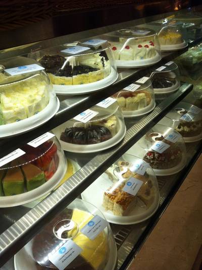 เค้กมากมาย เลือกเลย อร่อยทุกอย่าง 555  ที่ ร้านอาหาร Coffee Beans by Dao สยามพารากอน