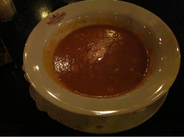 Lobster bisque ที่ ร้านอาหาร Neil's Tavern Restaurant (Steak House) ร่วมฤดี