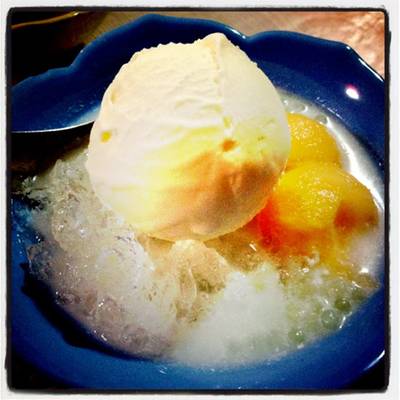 ตบท้ายขนมหอม หวานกำลังดีค่ะ ที่ ร้านอาหาร ครัวบ้านสวน ตบท้ายขนมหอม หวานกำลังดีค่ะ ที่ ร้านอาหาร ครัวบ้านสวน
