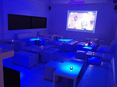 ร้านอาหาร Club 168