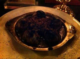 ร้านอาหาร Neil's Tavern Restaurant (Steak House) ร่วมฤดี
