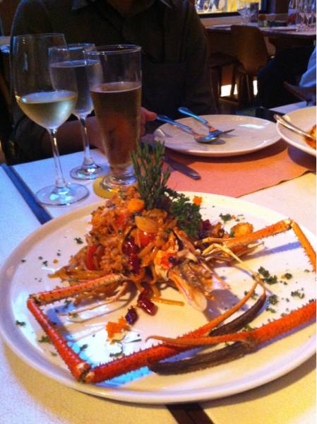 ลิงกัวนี่ผัดกุ้งแม่น้พโรยไข่กุ้ง ที่ ร้านอาหาร Mango Forest
