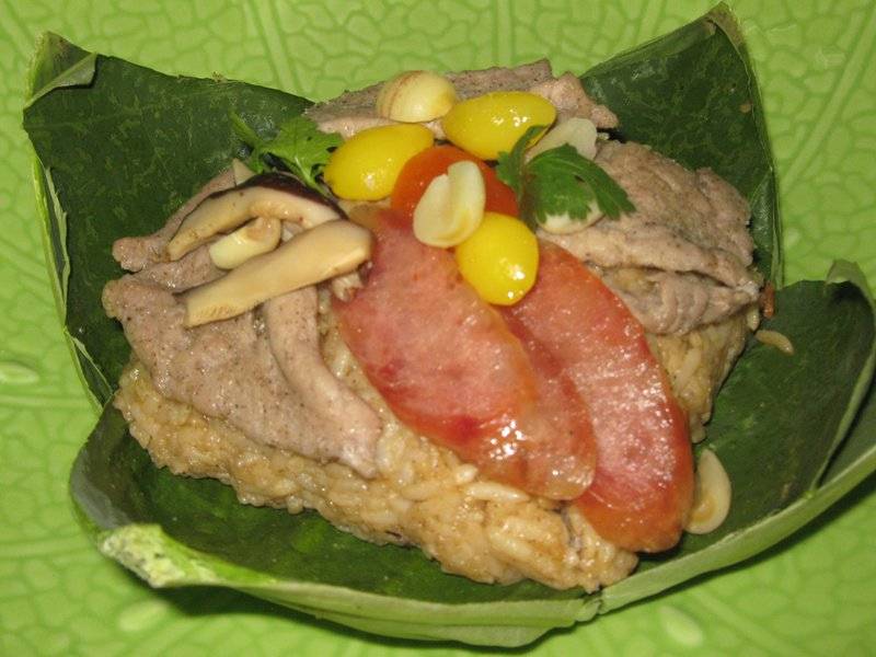 ร้านอาหาร ร้านข้าวห่อใบบัวลุงชู