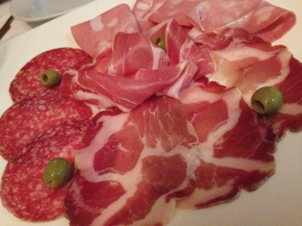 cold meat ที่ ร้านอาหาร La Villa หัวหิน